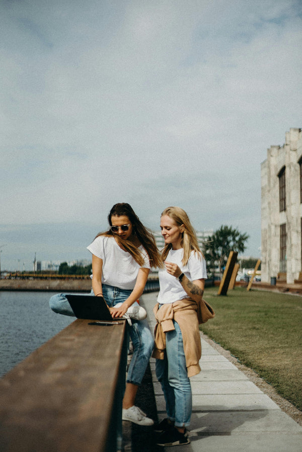 Najciekawsze Polskie Influencerki, Które Warto Śledzić w Świecie Mody